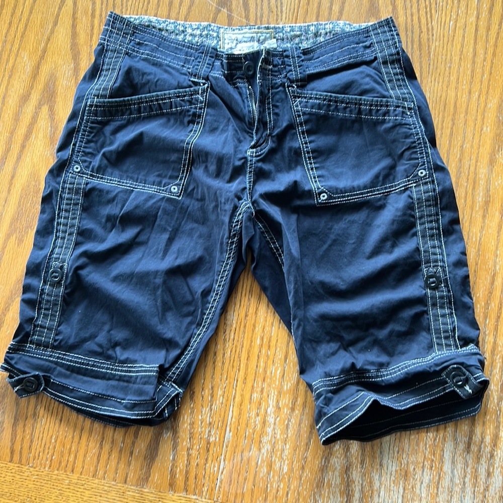 Women’s Aventura organic Bermuda shorts Size 10